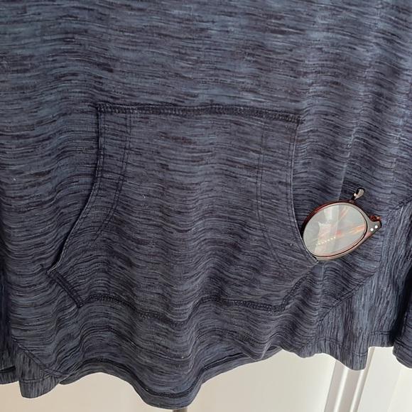 TE VERDE ATHLETIC TOP - Picture 2 of 6